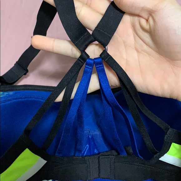 Victoria secret sport bra 32b - Picture 5 of 5